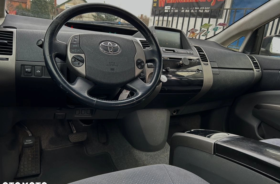 Toyota Prius cena 20500 przebieg: 259000, rok produkcji 2007 z Wrocław małe 137